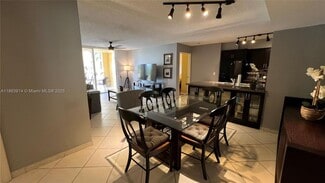 19555 E Country Club Dr, Aventura, FL 33180