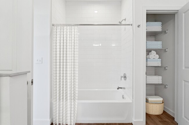 The Arboretum, Farmingville, NY 11738 - photo 5