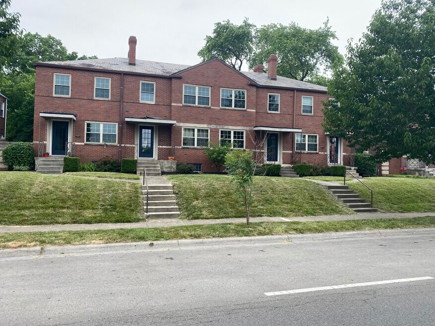 Exterior View (Front)