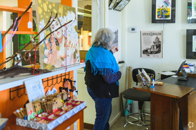 The UnHinged Artz Gallery is located in the REO Town Marketplace, near Fabulous Acres.