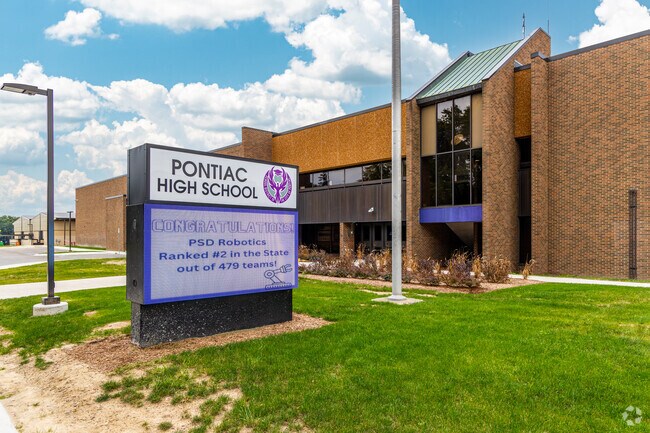Pontiac High School in the City of Auburn Hills is wear locals go for higher learning.