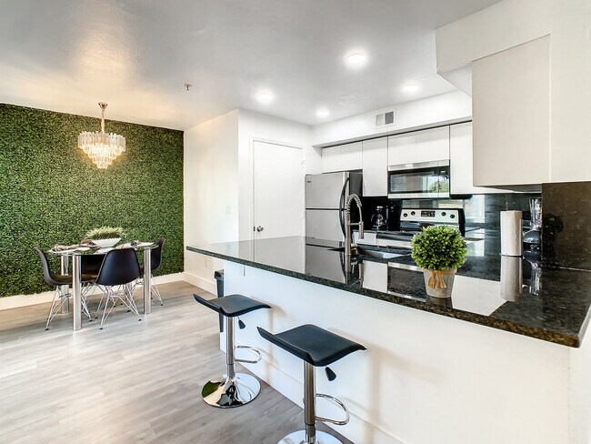 7200 Westpointe Blvd unit 1511, Orlando, FL 32835 - photo 4