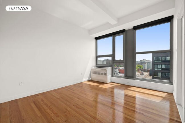 181 E 119th St, New York, NY 10035 - photo 7