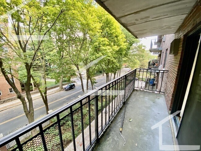 Amory House unit 406, Brookline, MA 02446 - photo 5