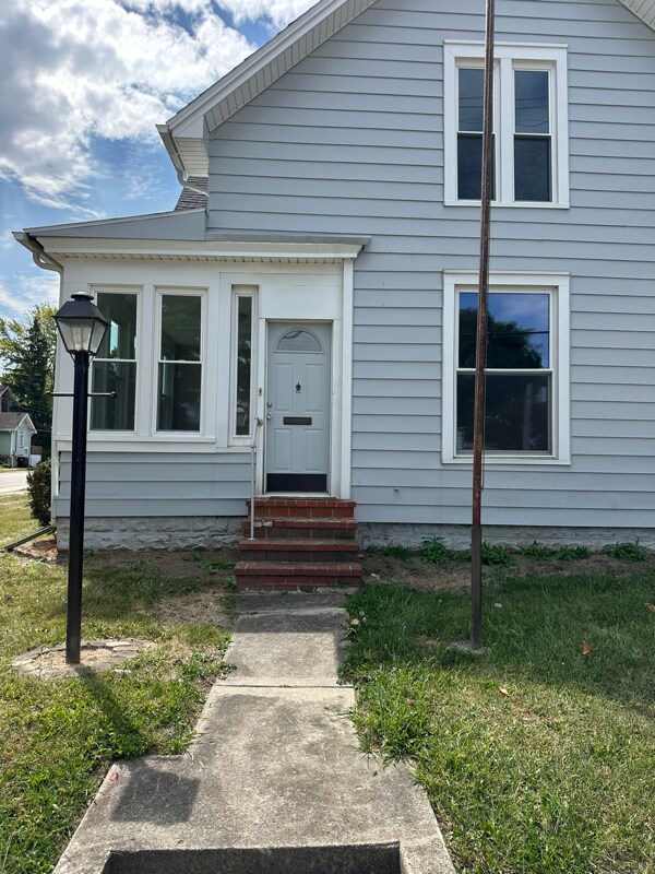 118 E Jefferson St, Bluffton, OH 45817