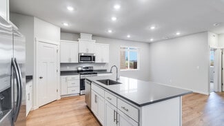 958 Legacy Ln, Eugene, OR 97402