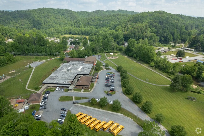 There is great parking at Rosman Elementary School.