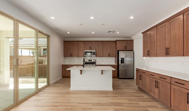 5443 W Loma Ln, Glendale, AZ 85302 - photo 2