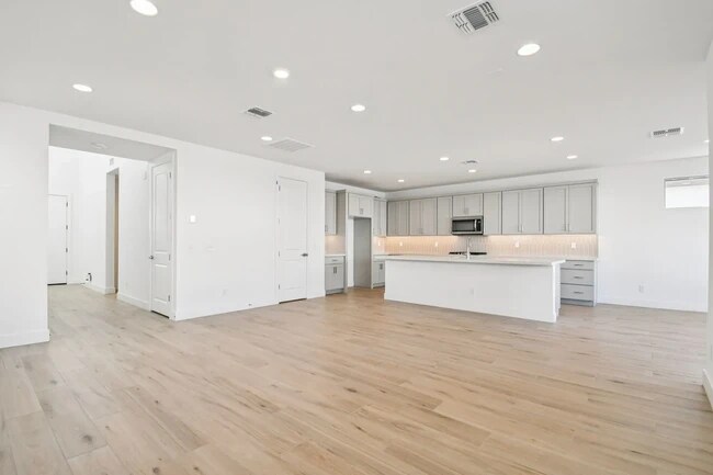 10450 E Upton Ave, Mesa, AZ 85212 - photo 3