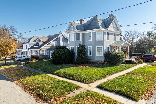 Residents value the character and charm of Grundy Center’s historic houses.