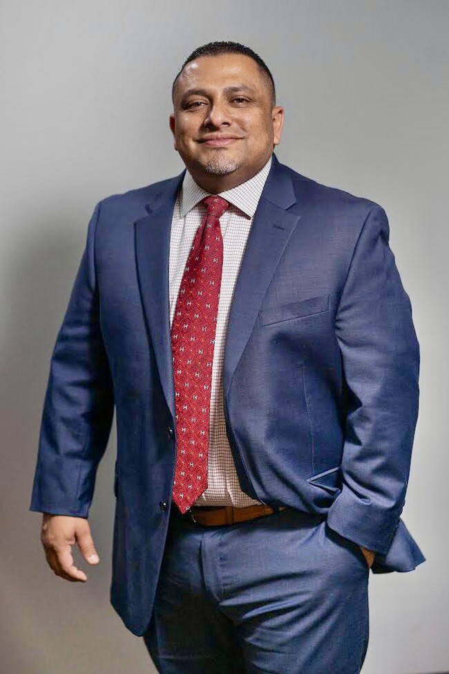 Agent Photo