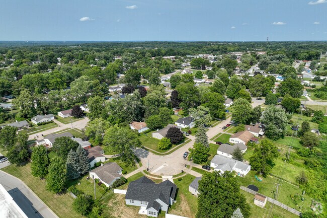 Lots of mature trees and unique homes make up Scottsdale in South Bend.