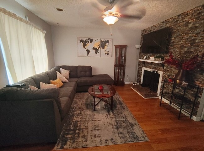 4594 Summer Creek N, Memphis, TN 38141 - photo 2