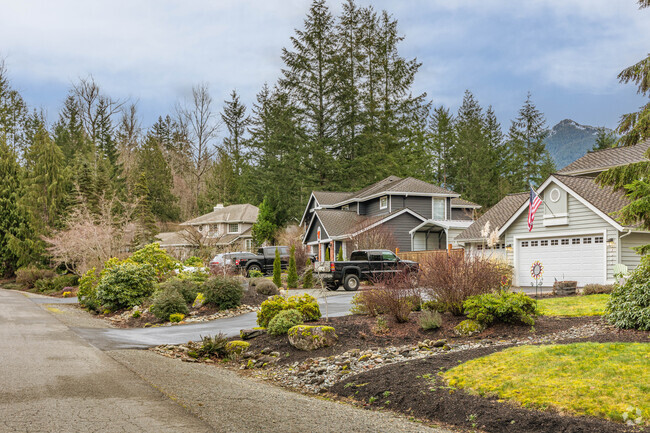 Modern Craftsman style homes can be found lining the streets of the Riverpoint neighborhood.