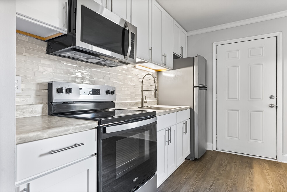 Edgewater Apartments