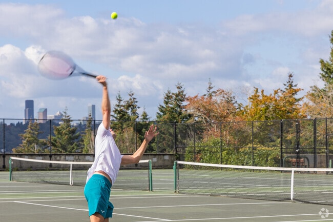 East Seattle near Mercerwood is home to a variety of recreational areas.