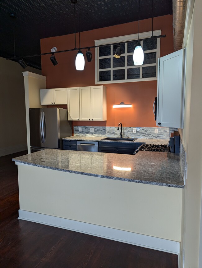 204 W Main St Unit 3, Lowell, MI 49331