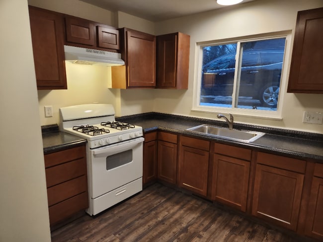 4707 Kent Rd unit 1, Kent, OH 44240 - photo 7