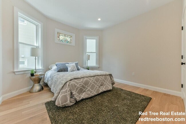20 Weld Hill St unit 1, Jamaica Plain, MA 02130 - photo 6