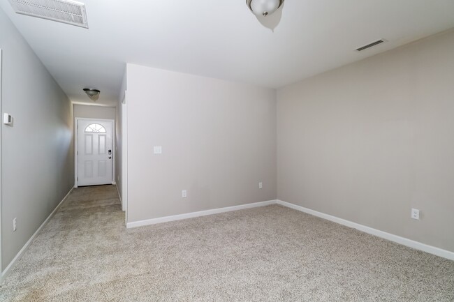 508 Sycamore Br Rd, Biltmore Forest, NC 28803 - photo 4