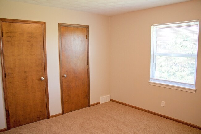 3408 N Ten Mile Dr unit 5, Jefferson City, MO 65109 - photo 6