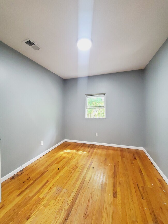 111 Myrtle Ave unit 2, Jersey City, NJ 07305 - photo 7