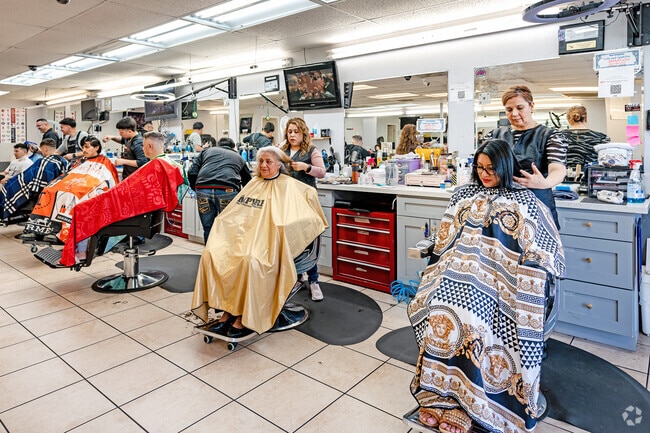 Aztecas Beauty Salon is a popular spot for new hairstyles in Wible Orchard.