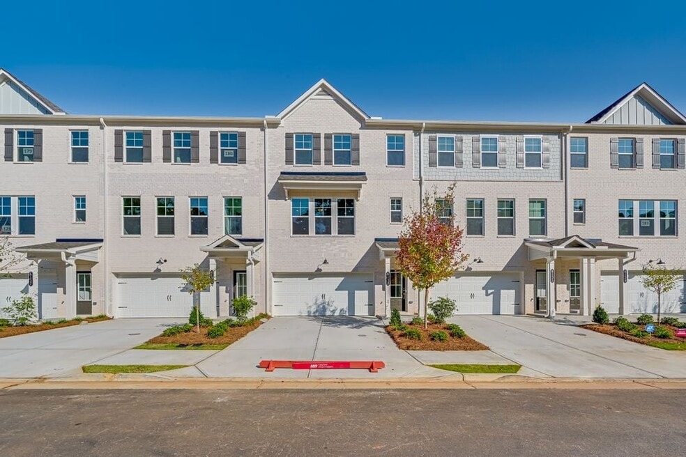 6133 Wayburn St, Tucker, GA 30084 - photo 1