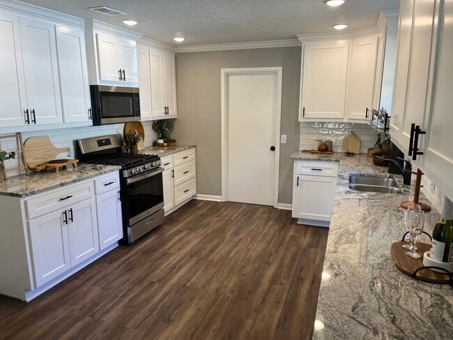 2007 Wood Place, Longview, TX 75601 - photo 5