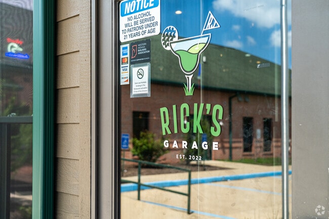 Rick's Garage is a popular clubhouse restaurant and sports bar in Terre Haute, IN.