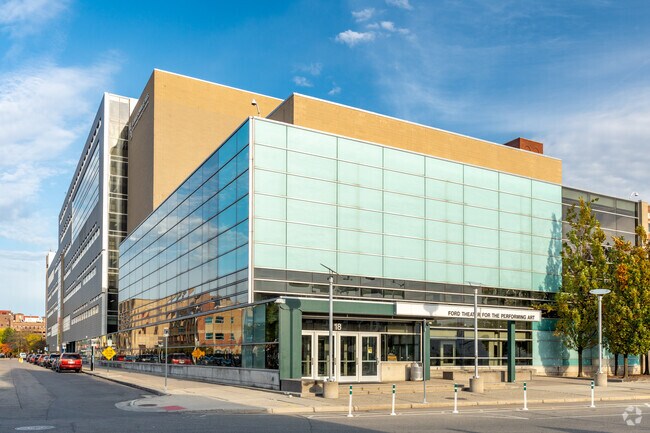 The Detroit School of Arts offers plenty of AP and Honors courses.