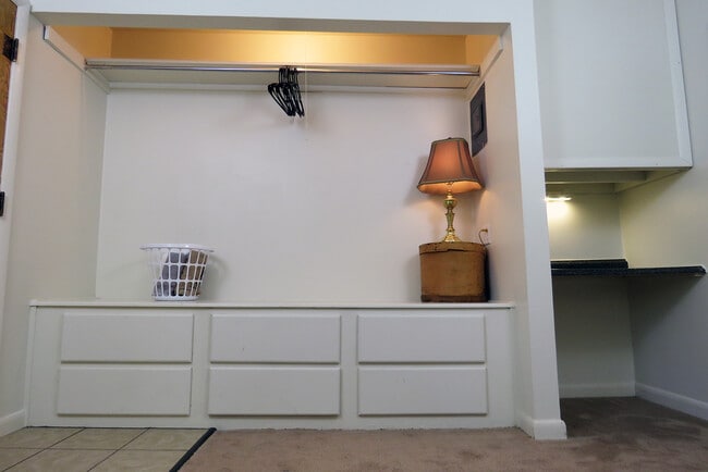 University Edge Apartments, Carbondale, IL 62901 - photo 7