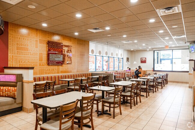 Visit Huddle House near Benjamin Hills-Pleasant Valley for some classic American breakfast food.