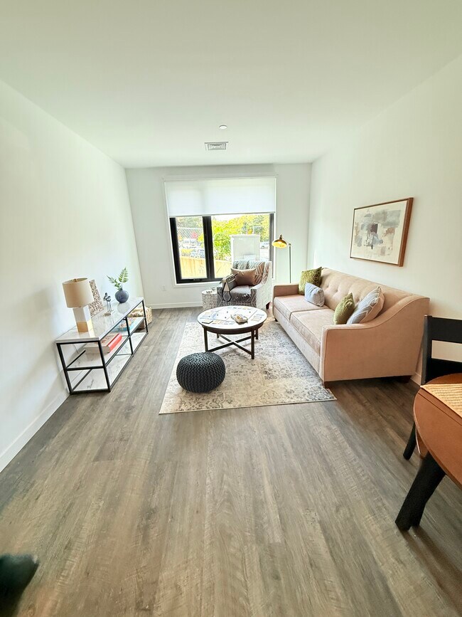 20 Stephenson Aman St unit 2, Somerville, MA 02144 - photo 6