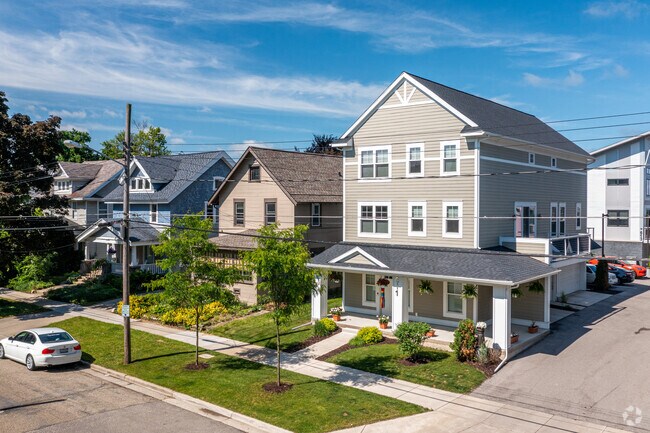Houses showcasing unique character decorate the streets of Belknap Lookout.