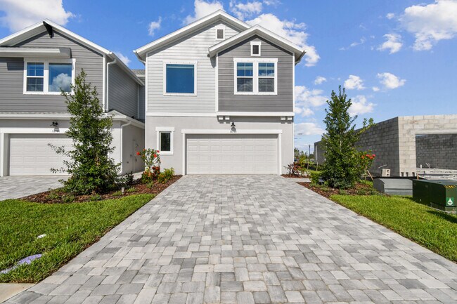 11718 Full Moon Loop, Parrish, FL 34219 - photo 2