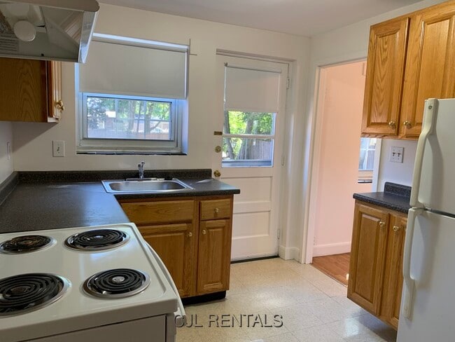 11 Heath Rd, Arlington, MA 02474 - photo 3
