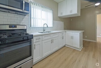 4304 W 180th St, Torrance, CA 90504