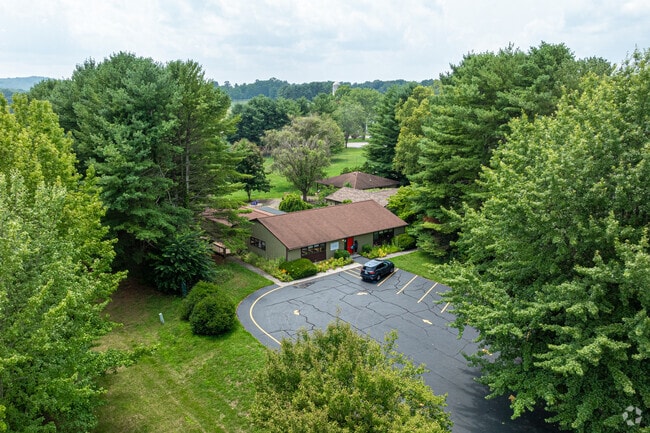 Tall Oaks Montessori School