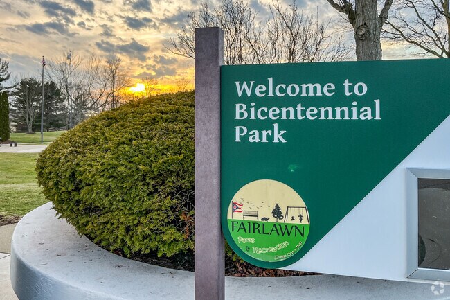 The Bicentennial Park Entrance Sign welcomes visitors to Fairlawn Park.