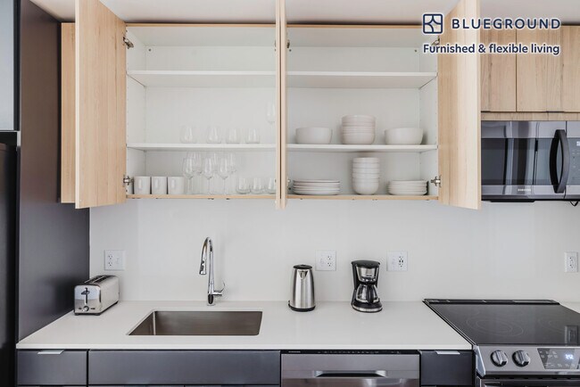 624 N Glebe Rd unit FL4-ID964, Arlington, VA 22203 - photo 7