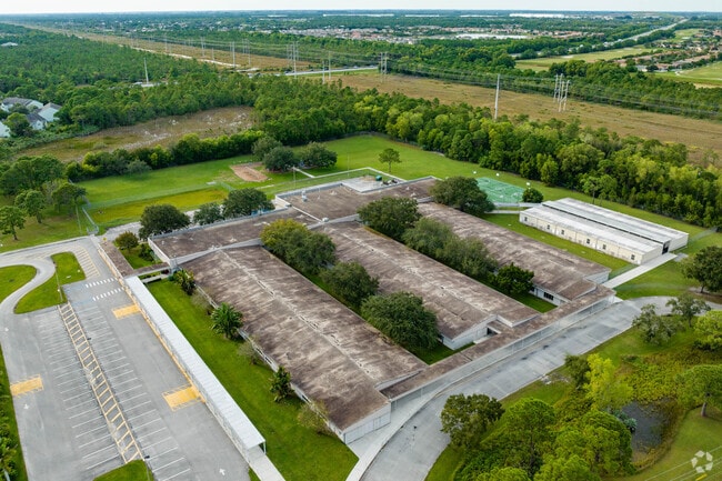 Parkway Elementary School is filled with greenery and beautiful scenery.