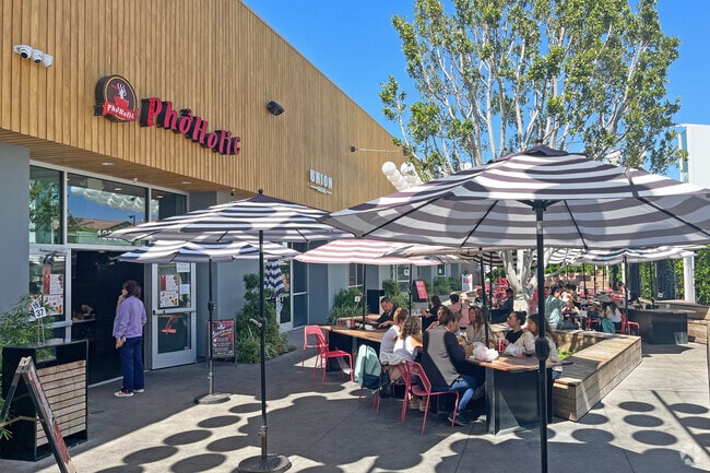 Phoholic is a popular restaurant at  Rodeo 39, a collection of restaurants and services.