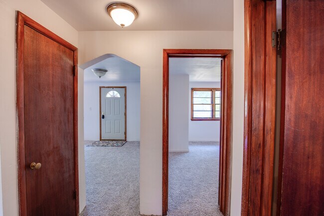 519 E 6th St, Laurel, MT 59044 - photo 6