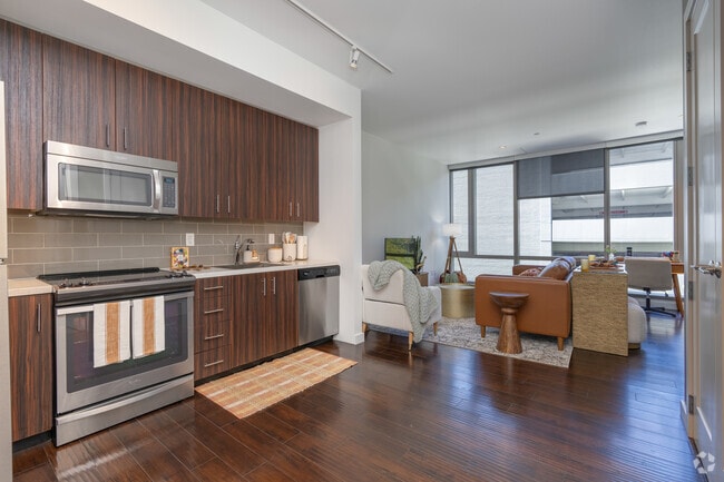 1BR, 1BA - 677SF Floorplan Type C - Kitchen