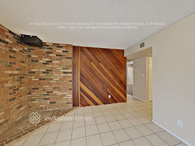 1020 W Halstead Dr, Phoenix, AZ 85023 - photo 4