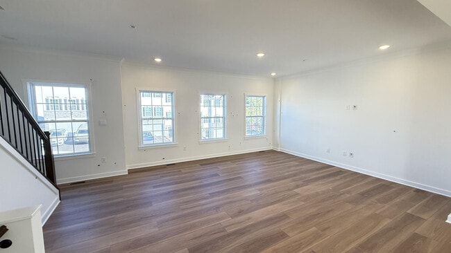 176 Lockheed Dr, Moon Township, PA 15108 - photo 4