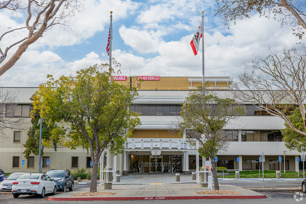 Fusion Academy Marin: Tailoring Education to Each Student's Unique Journey.