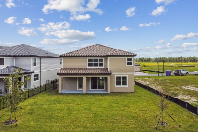 1726 Suttonset Trail, Zephyrhills, FL 33541 - photo 3