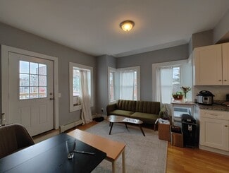 288 Beacon St Unit 1, Somerville, MA 02143